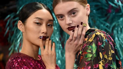 5 βερνίκια νυχιών που οι nail artists κρατούν για τον εαυτό τους