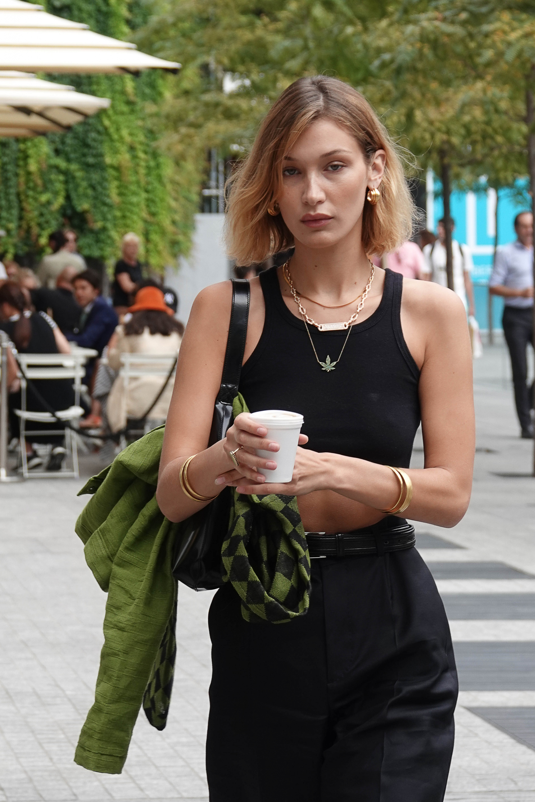 Το νέο λουκ της Bella Hadid μας αρέσει πολύ