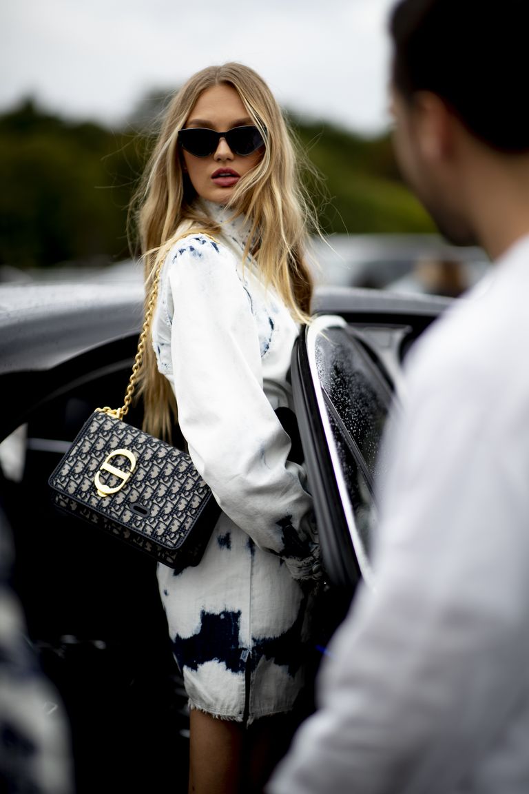 Spotted: Τα ωραιότερα αξεσουάρ που είδαμε στους δρόμους του Παρισιού