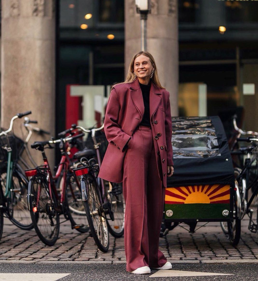 Power Woman: 17 φθινοπωρινά looks με βάση το παντελόνι