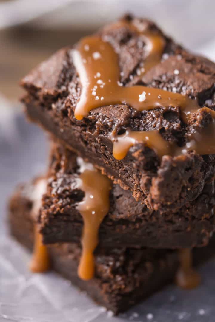 Brownies με αλατισμένη καραμέλα: Ο γλυκός πειρασμός