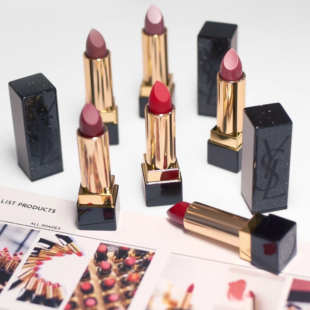 9 καλλυντικά που βρήκαμε σε black friday τιμές (μετράμε αντίστροφα)