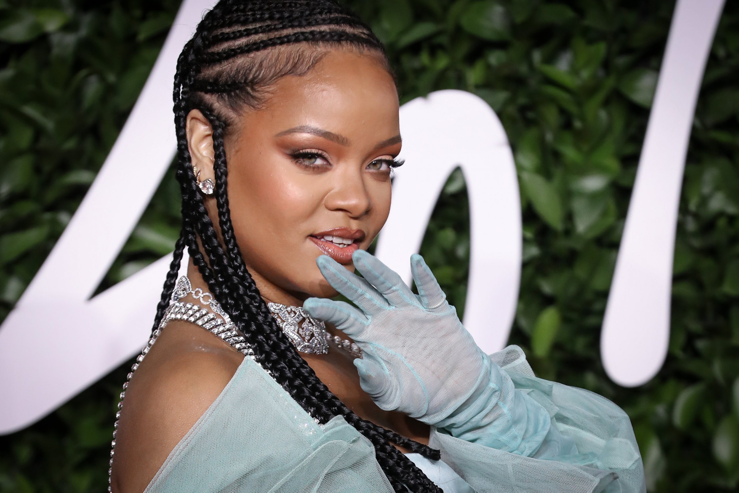 15 τοπ εμφανίσεις από τα British Fashion Awards 2019