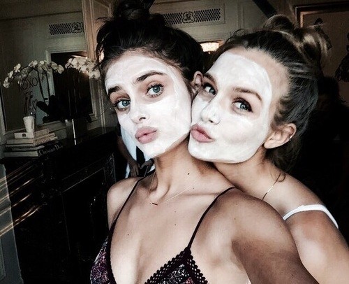 5 super αποτελεσματικές μάσκες για να λάμψεις σε 5'