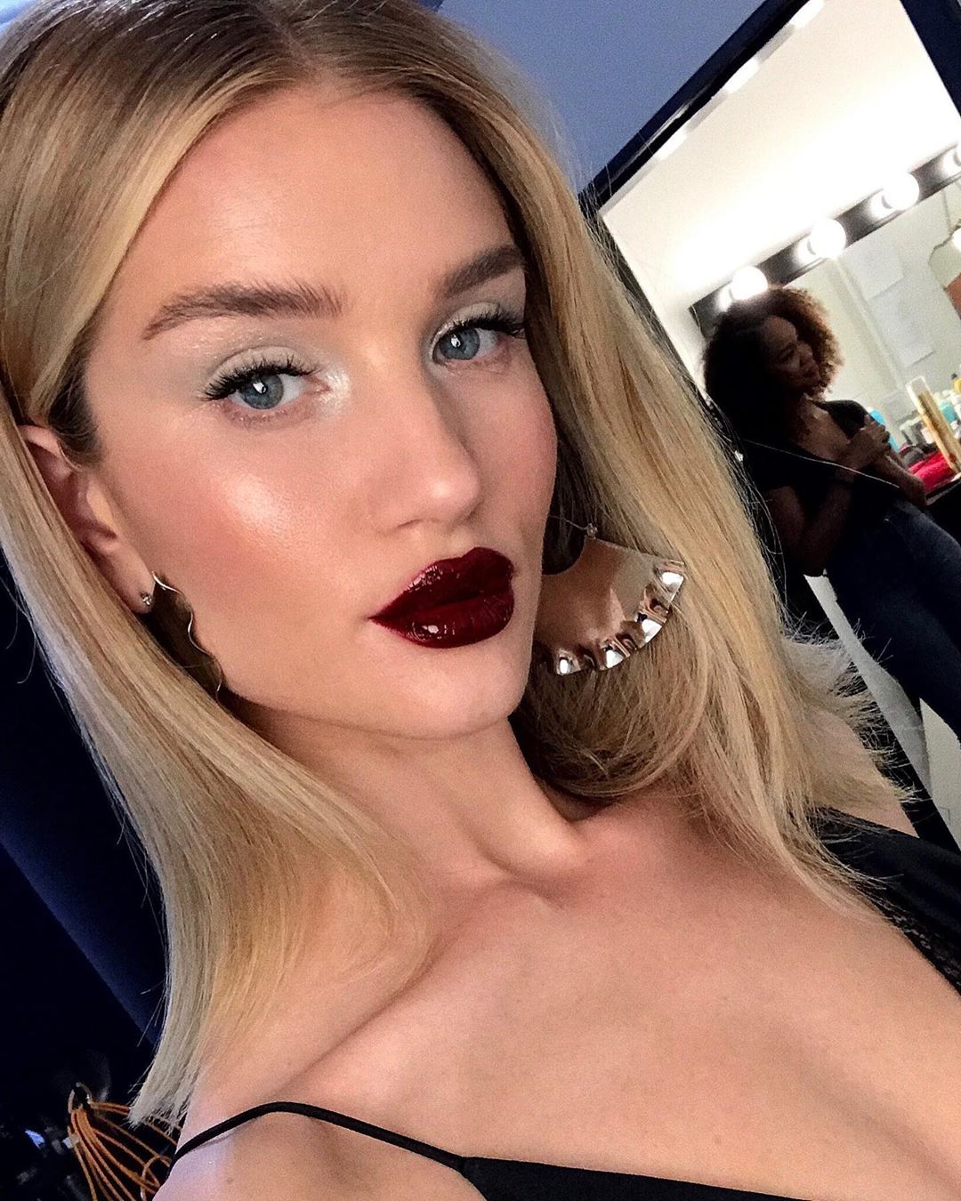 Totally Hot! H λευκή σκιά μας αρέσει πολύ (11 looks-έμπνευση)