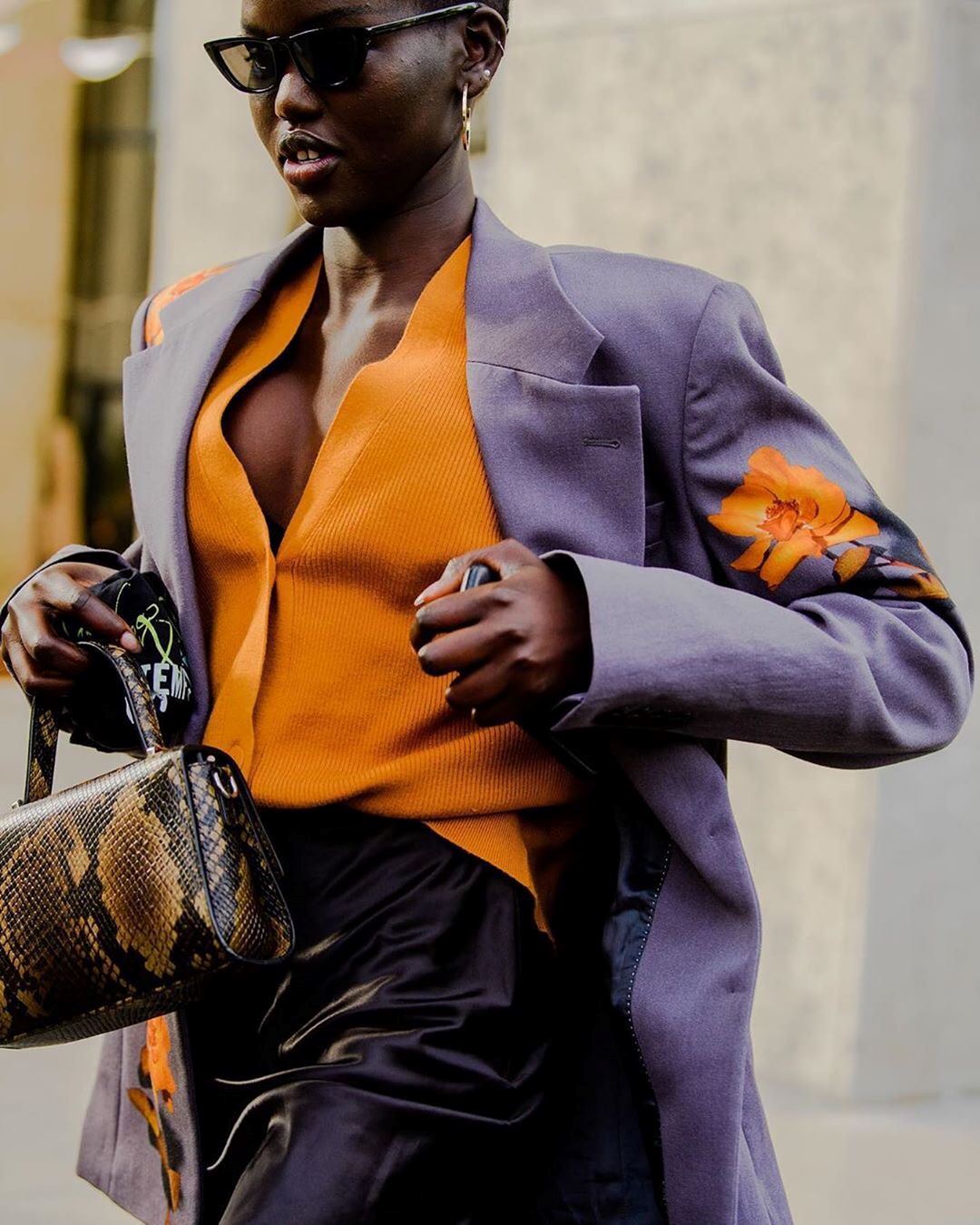 20 ακαταμάχητα street style looks με σακάκι για κομψό στυλ 24/7