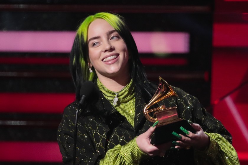 Billie Eilish: Έγραψε ιστορία στα βραβεία Grammy