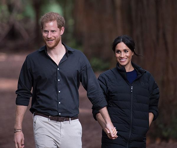 Πώς αντέδρασε το Twitter με την παραίτηση Harry-Meghan;