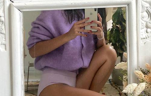 Το έχεις προσέξει; Τα πλεκτά σε αυτό το χρώμα είναι super hot!