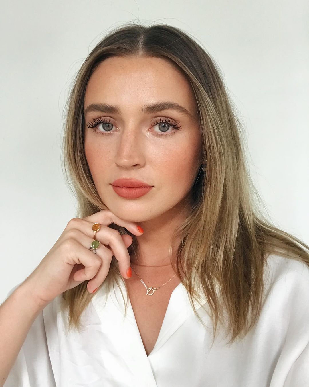 6 skincare συστατικά (και οι κατάλληλοι συνδυασμοί) που θα μεταμορφώσουν την επιδερμίδα σου