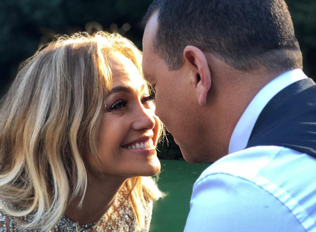 Love is in the air: 9 διάσημα ζευγάρια που θέλουμε να μείνουν μαζί για πάντα