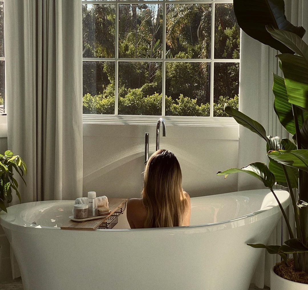 Μένουμε σπίτι και κάνουμε σπα: 10 χρήσιμα tips για να περάσεις από την θεωρία στην πράξη