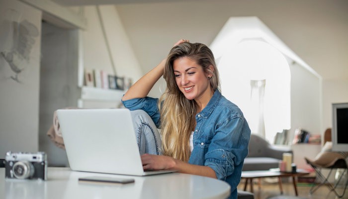 Θα δουλέψεις από το σπίτι αυτές τις μέρες; Top tips για παραγωγικότητα στο μάξιμουμ!