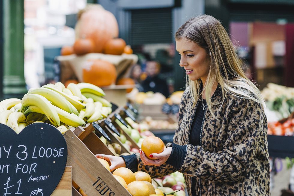 5 μικροί τρόποι να βοηθήσουμε τους συνανθρώπους μας αυτές τις μέρες