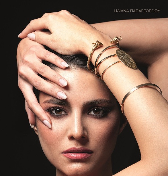 Η Ηλιάνα Παπαγεωργίου μας δείχνει τις τάσεις του καλοκαιρινού μακιγιάζ (Get Ready!)