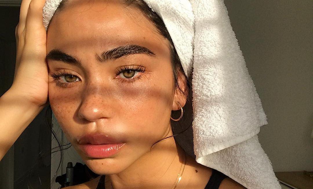 Είσαι φανατική του skincare; Αυτά τα 6 κανάλια στο YouTube είναι για εσένα
