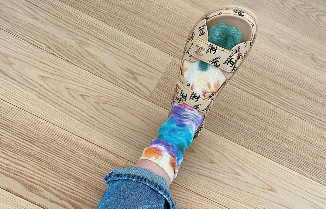 Εξάσκησε το μάτι σου σε αυτό το shoe trend γιατί σε λίγο θα είναι παντού! Εμάς έχει αρχίσει να μας αρέσει πάντως...