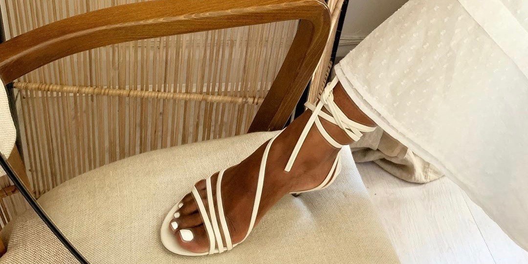 Tα πιο hot πέδιλα του καλοκαιριού τυχαίνει να είναι και οικονομικά (δεν μπορούμε να διαλέξουμε!)