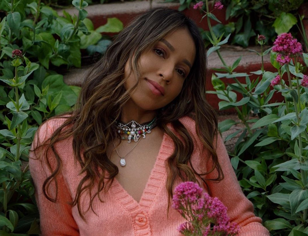 10 ανάλαφρα και budget-friendly πλεκτά