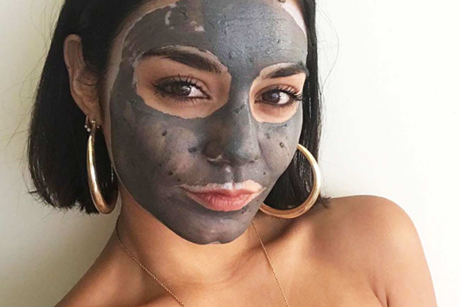 Γιατί να προσθέσεις τον ενεργό άνθρακα στην περιποίηση της επιδερμίδας σου;