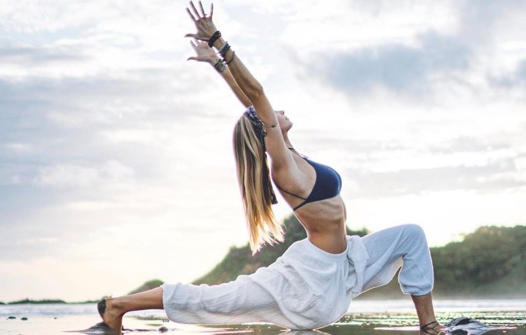Morning Boost: Ξεκινάμε την ημέρα μας με αυτό το workout για υγιές σώμα και μυαλό-ξυράφι