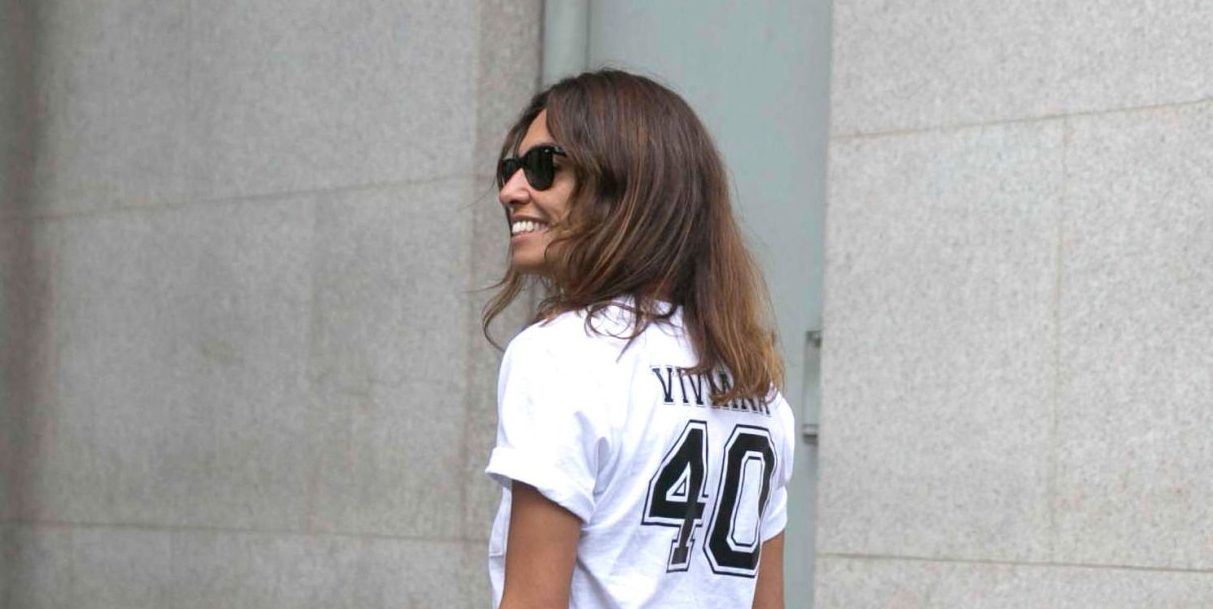 Πώς θα συνδυάσεις τη μάξι φούστα στο street style;