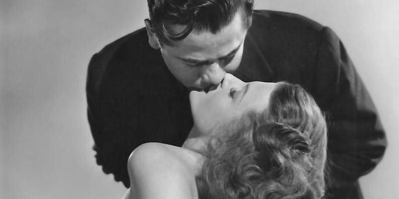 7+1 κραγιόν που δεν φεύγουν ούτε στα πιο καυτά φιλιά