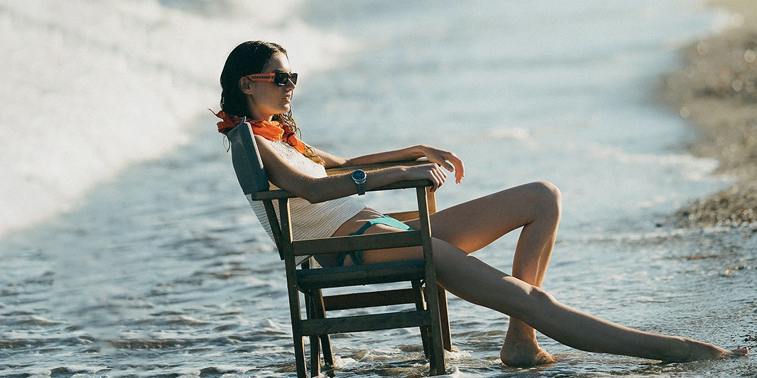 Golden Hour: 8 look για να απολαύσεις το ηλιοβασίλεμα