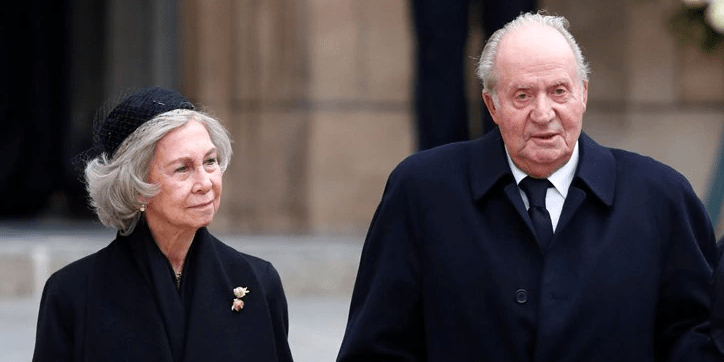 Ανάβει φωτιές η ερωμένη του Χουάν Κάρλος: «Ο Χουάν έπεσε θύμα πραξικοπήματος από τη Σοφία»