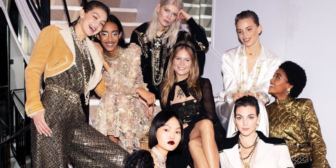 H Métiers d’art συλλογή του οίκου Chanel... έρχεται