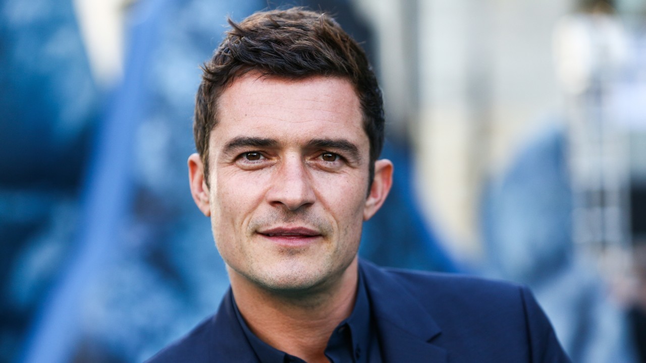 Γιατί ο Orlando Bloom κυκλοφορεί με σπρέι πιπεριού;