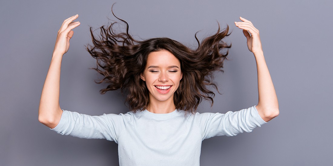 Γιατί ξεσπάμε στα μαλλιά μας, μετά από έναν χωρισμό; #storytime