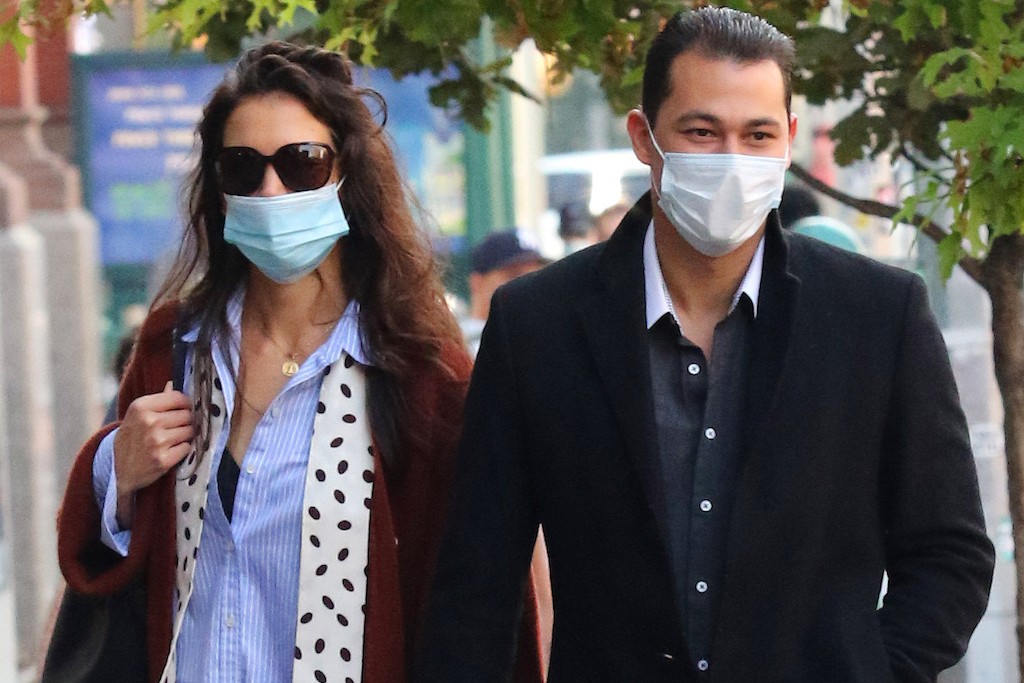 Katie Holmes: Ζει το απόλυτο «Eat,Pray,Love» με τον νέο της σύντροφο