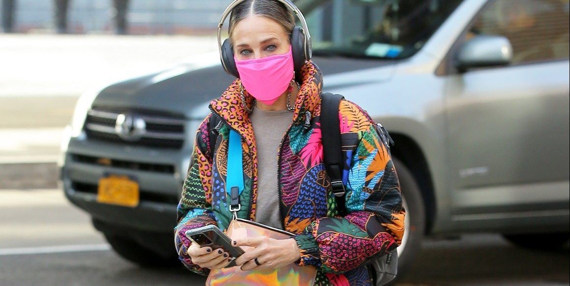 Sarah Jessica Parker: Φόρεσε το puffer μπουφάν σαν γνήσια Carrie Bradshaw