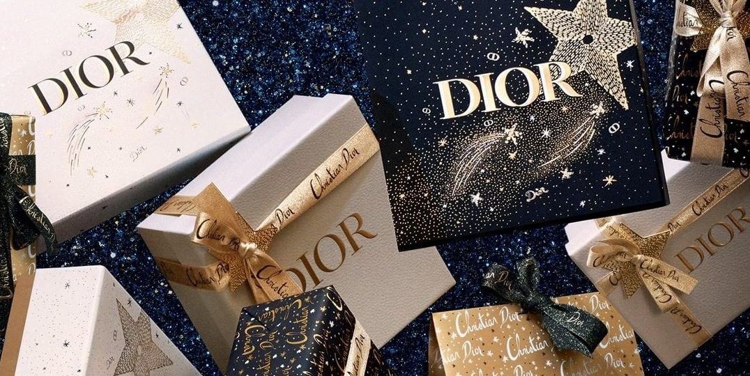 Ο οίκος Dior φέρνει τα Χριστούγεννα ένα βήμα πιο κοντά