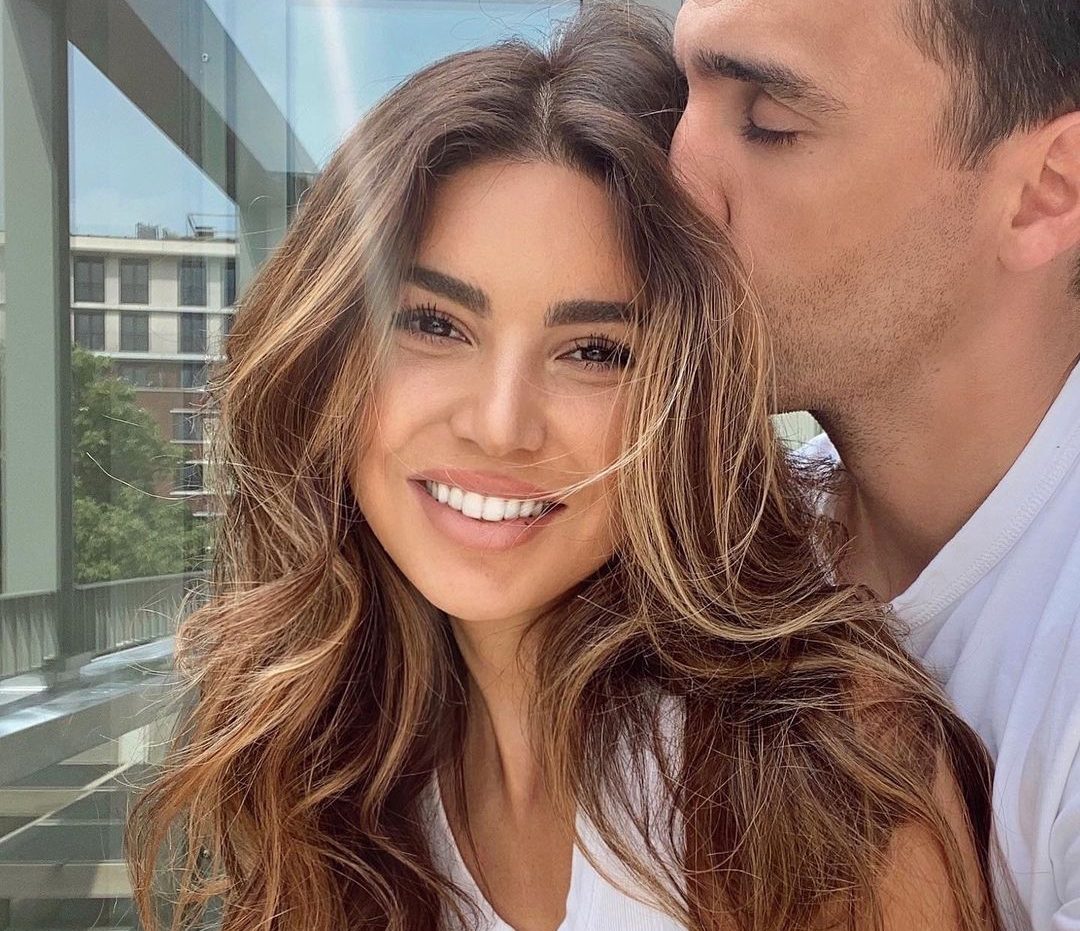 Λιγότερο άγχος, περισσότερο γέλιο σε 6 απλά βήματα! Είσαι μαζί μας;