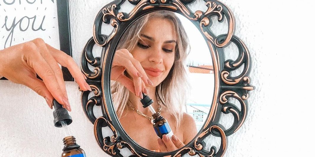 Μπορώ να διορθώσω τη χαλάρωση στο πρόσωπο με φυσικό τρόπο;