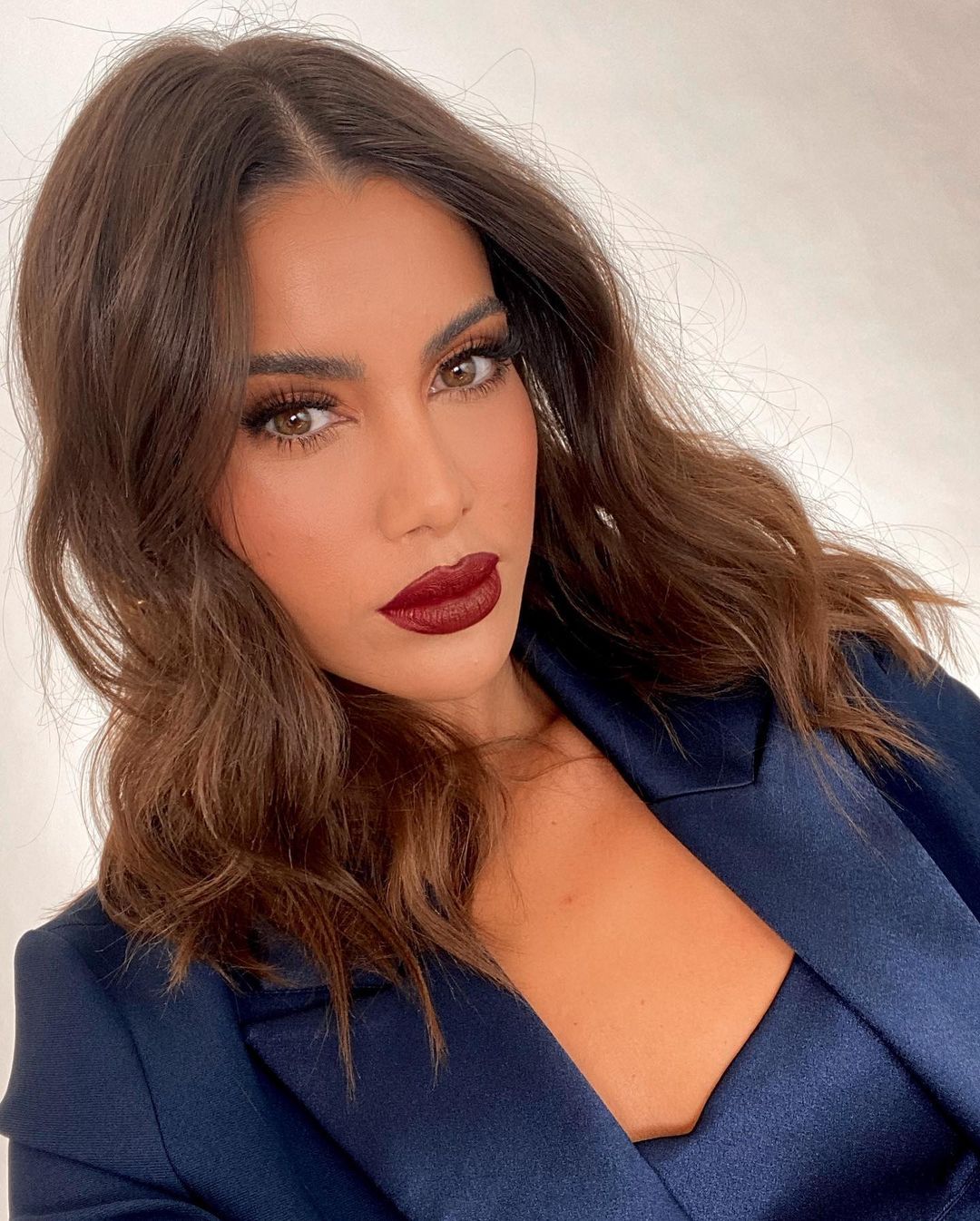 Festive At Home: 8 it προϊόντα ομορφιάς που χρειάζεσαι για να είσαι η πιο λαμπερή εκδοχή του εαυτού σου αυτά τα Χριστούγεννα