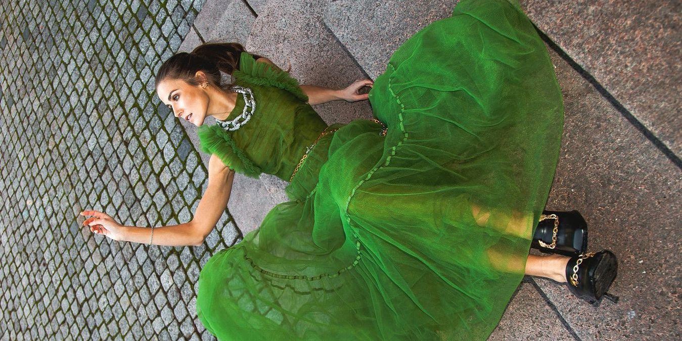 Sheer Dress: Αυτό το φόρεμα θα ορίσει το 2020