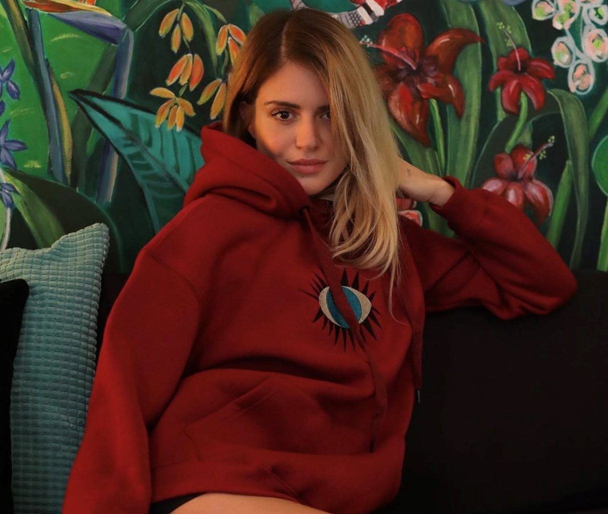 Η Celia Kritharioti σχεδίασε homewear συλλογή