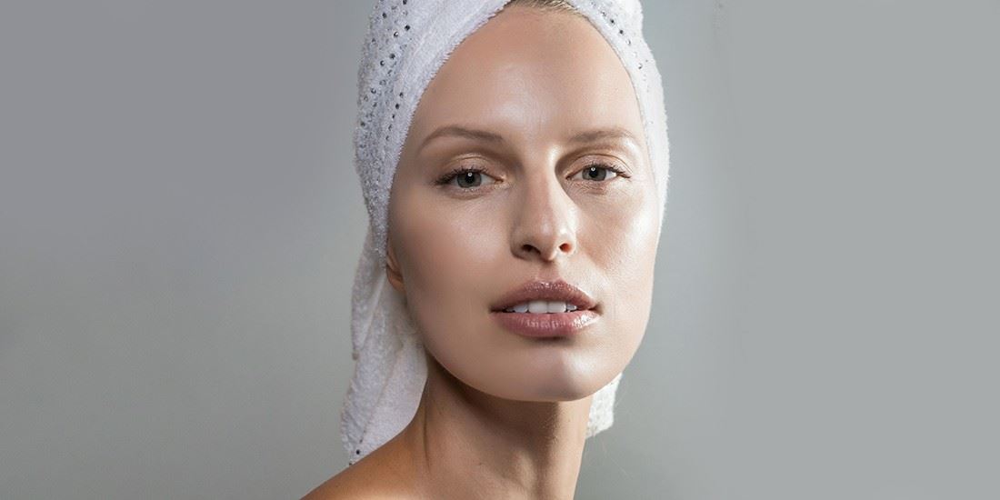Glow Me Up: Το μυστικό μας για λαμπερό δέρμα 24/7
