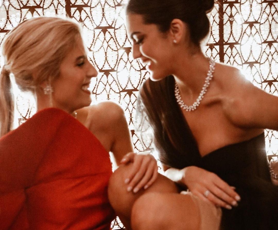 10 glam φορέματα που θα "ρίξουν" το Instagram αυτά τα Χριστούγεννα