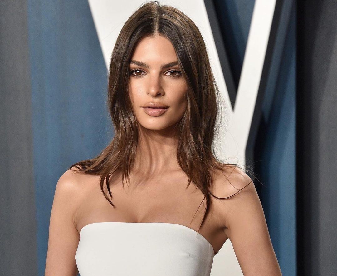 Η Emily Ratajkowski είναι αθεράπευτα sexy και stylish και(!) στην εγκυμοσύνη