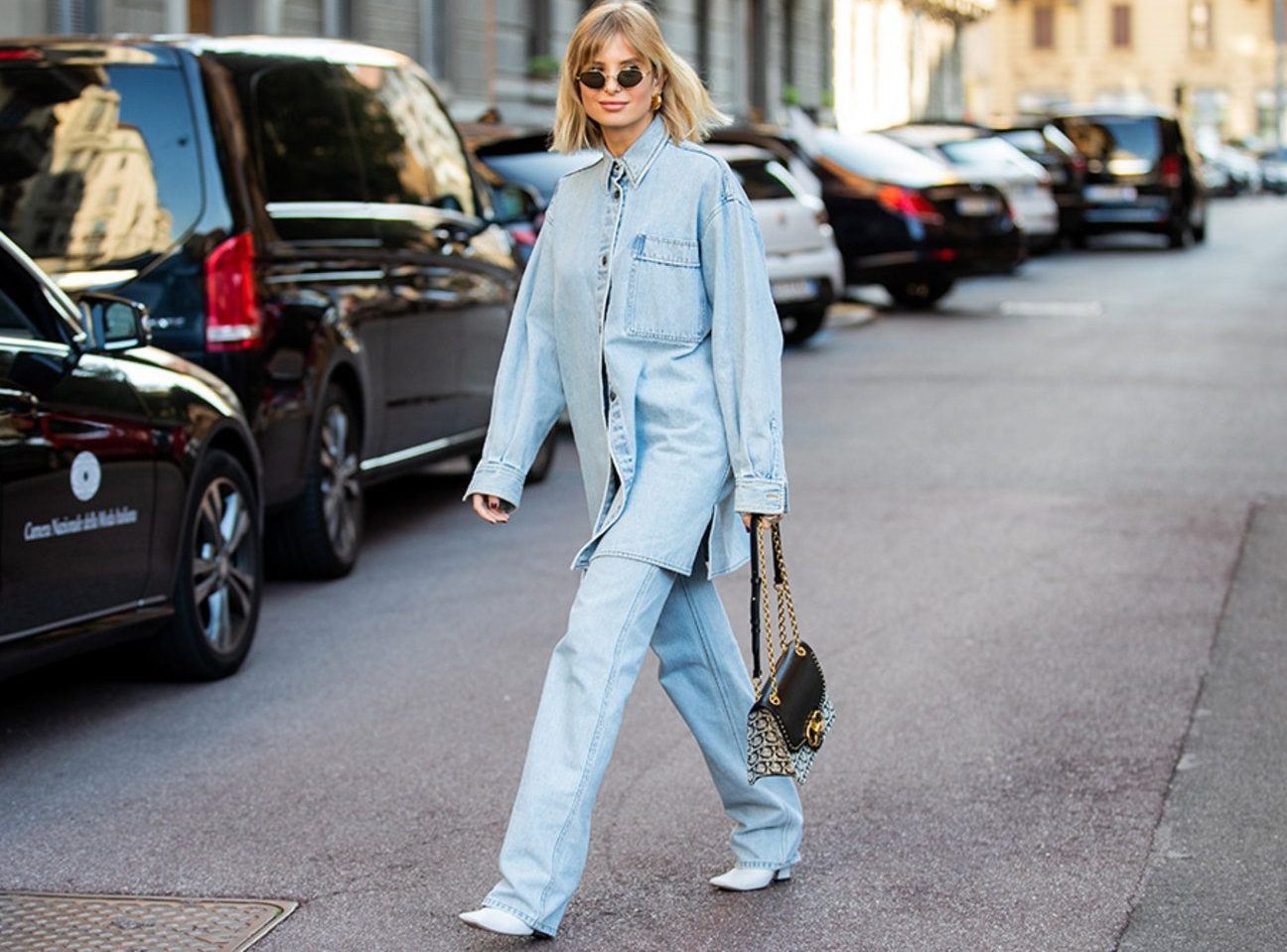 12 denim παντελόνια μέχρι €40 που θα φοράς μέχρι να «λιώσουν»