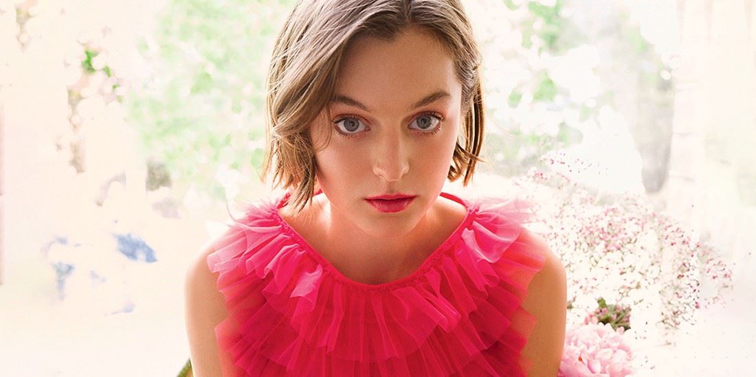 Cool Princess: Η Emma Corrin μιλάει αποκλειστικά στο ELLE