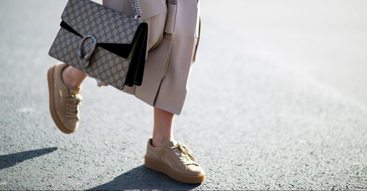 Αυτά τα sneakers είναι η "επένδυση" που πρέπει να κάνεις φέτος τον χειμώνα
