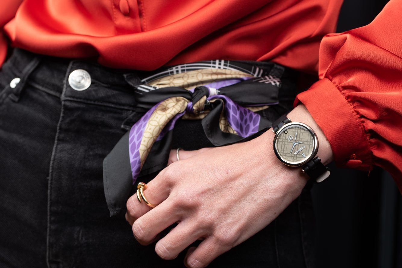 H Garmin αποκαλύπτει το Lily το μικρότερό της smartwatch σε συνεργασία με τους MI-RŌ Designers
