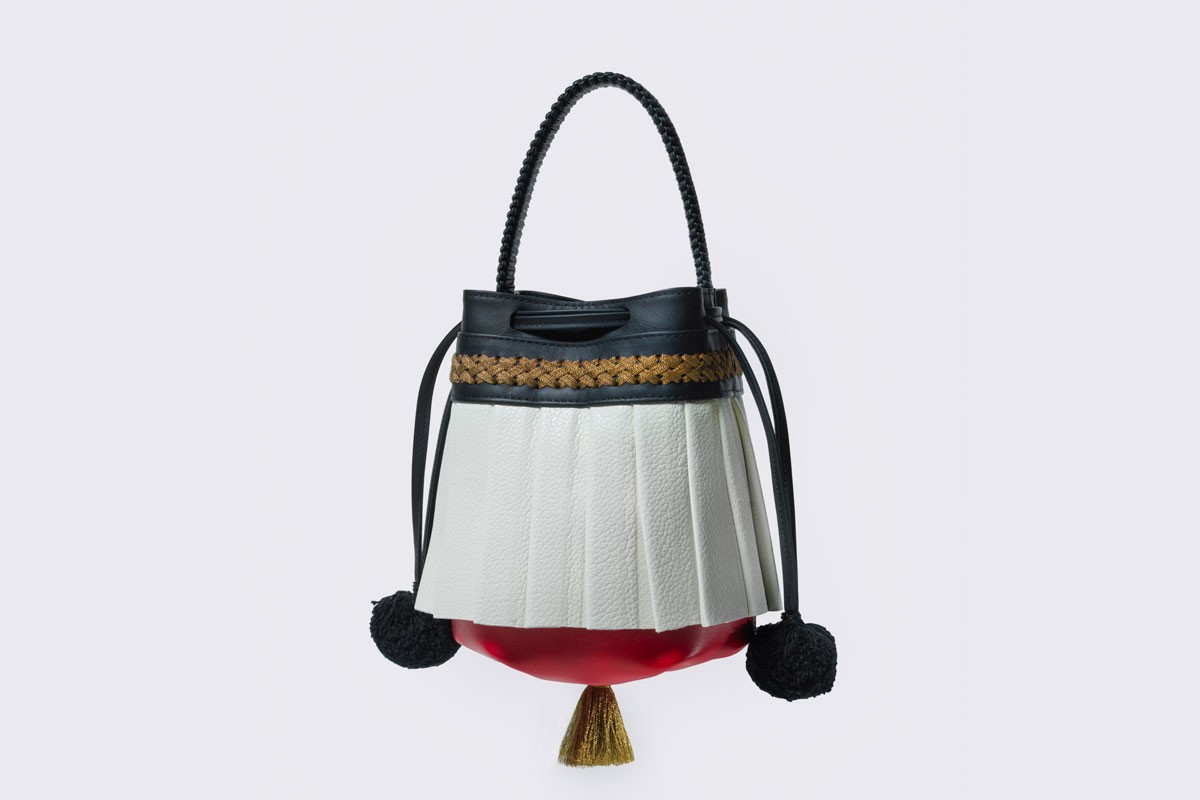 Η Callista δημιούργησε ένα πουγκί έργο τέχνης αφιερωμένο στα 200 χρόνια της Εθνικής μας επετείου