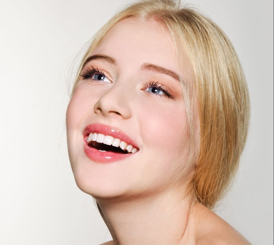 Τέλος στην ακμή! Απαλλαγείτε για πάντα από τα σπυράκια με τη μέθοδο της Δρ. Ξανθινάκη