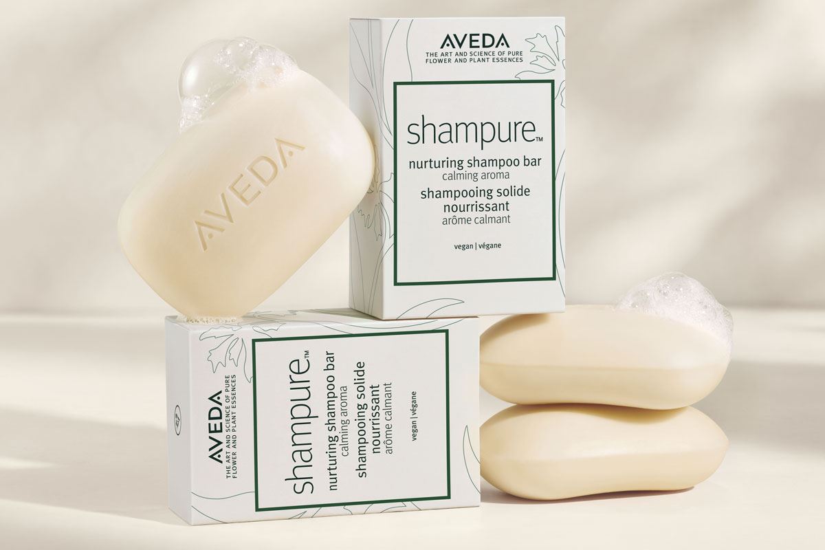 Αυτόν τον μήνα της γης, η Aveda έχει μια μόνο αποστολή: Να εξασφαλίσει καθαρό νερό σε περισσότερους ανθρώπους